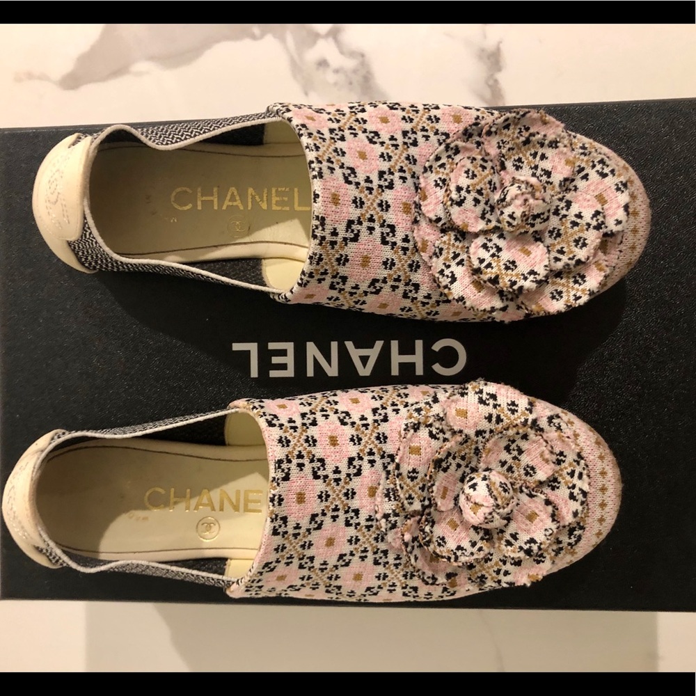 Chanel pink/white/black loafers